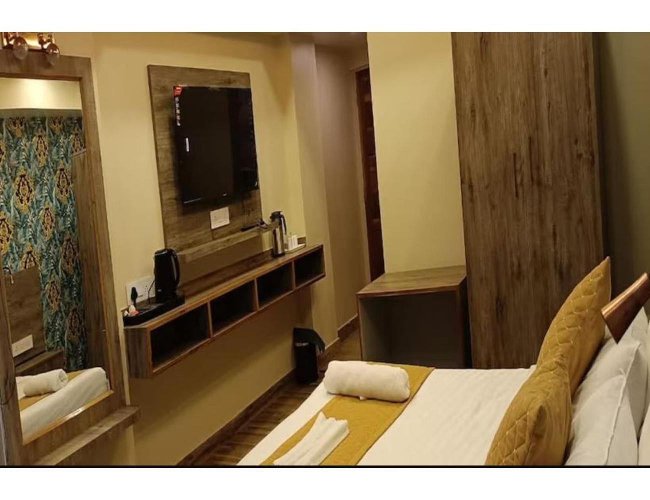 Sona Lodge, Силигури Екстериор снимка